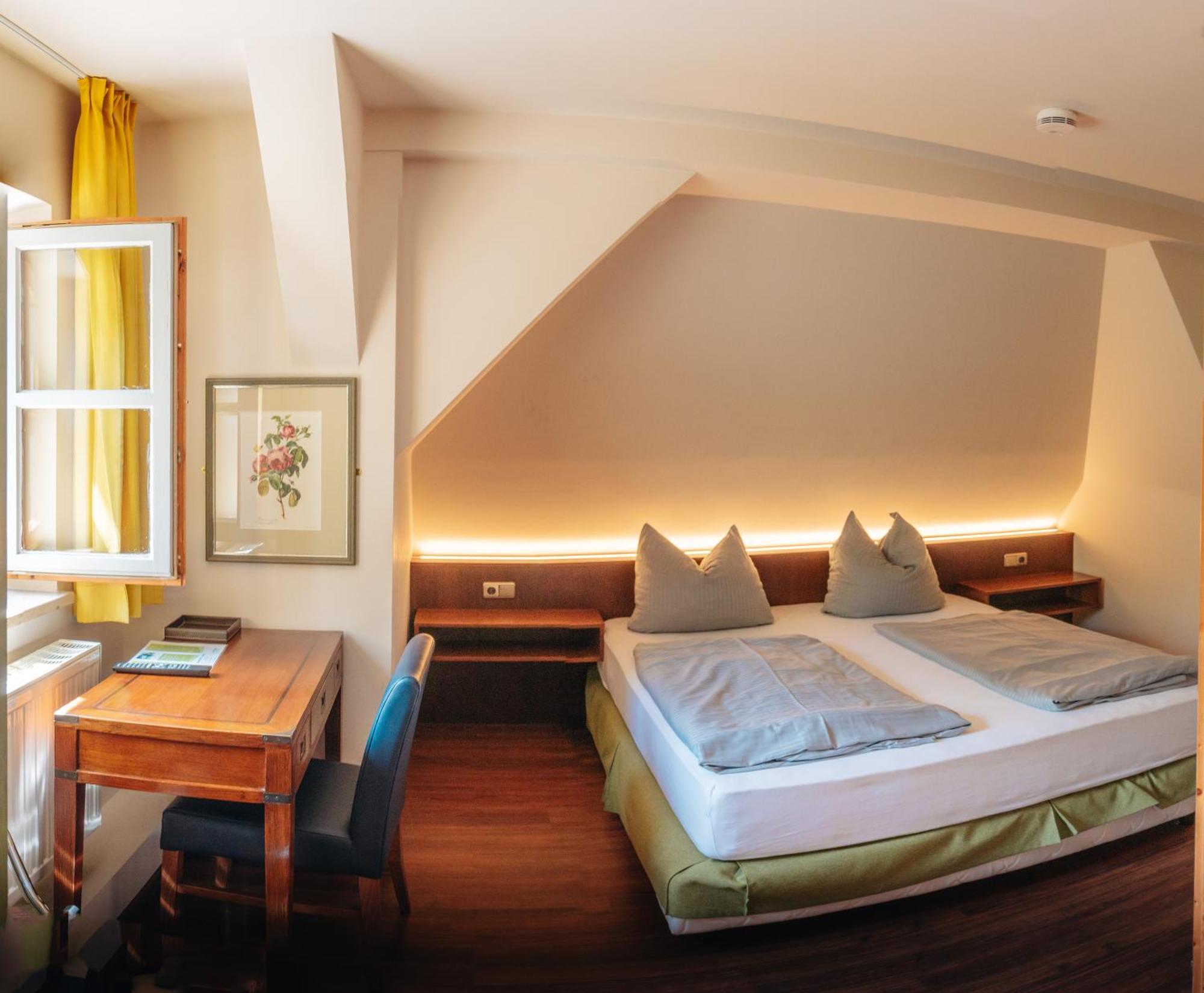 Hotel Restaurant Taverna Eching  Dış mekan fotoğraf